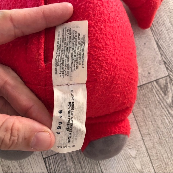 Playskool - Vintage 1998 Teletubbies 15" Talking Po Plush Doll (Works) - Picture 10 of 16